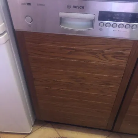 1/1 Sleeps 4 Ideal Location スプリト